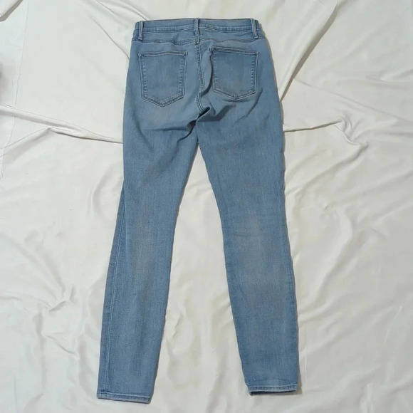 GAP 1969 True Skinny Jeans, Color Light Indigo Size 27 - Picture 2 of 12